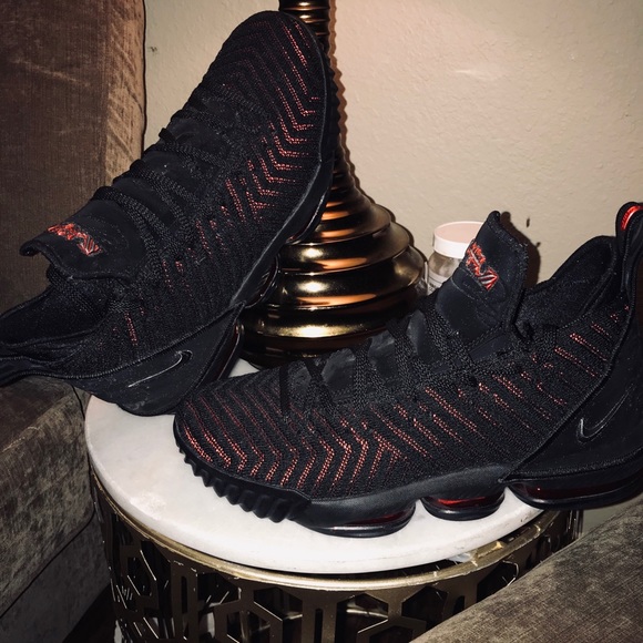 Men size 12 - Picture 7 of 7